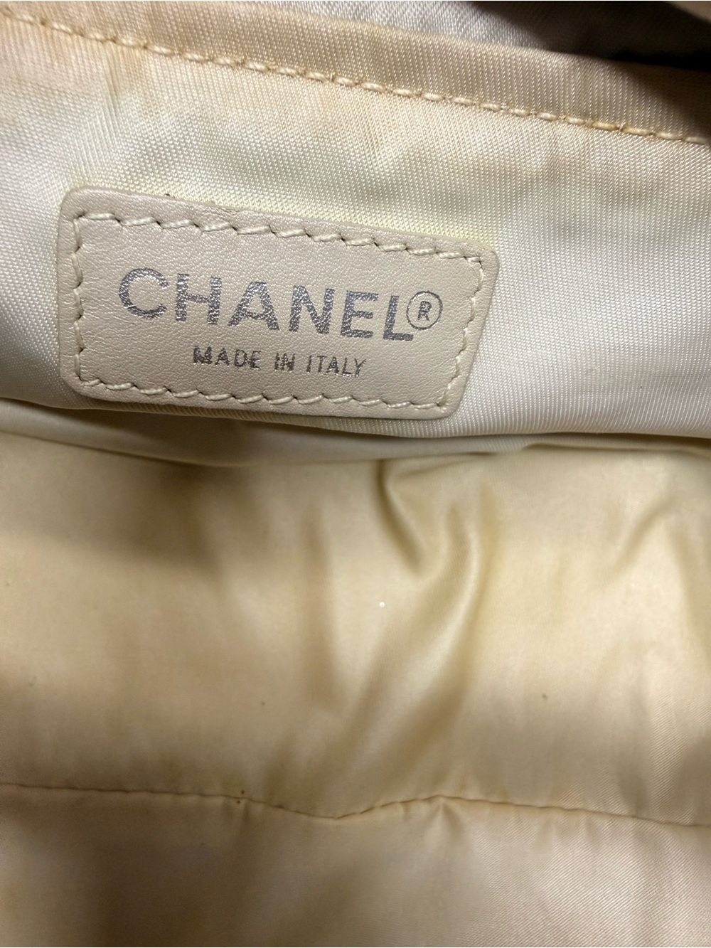 CHANEL-6864039 Beige Traveligne Makeup Bag - Picture 10 of 12